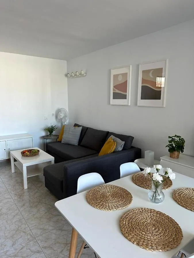 Pool View Apartment Primavera Arona  Spagna