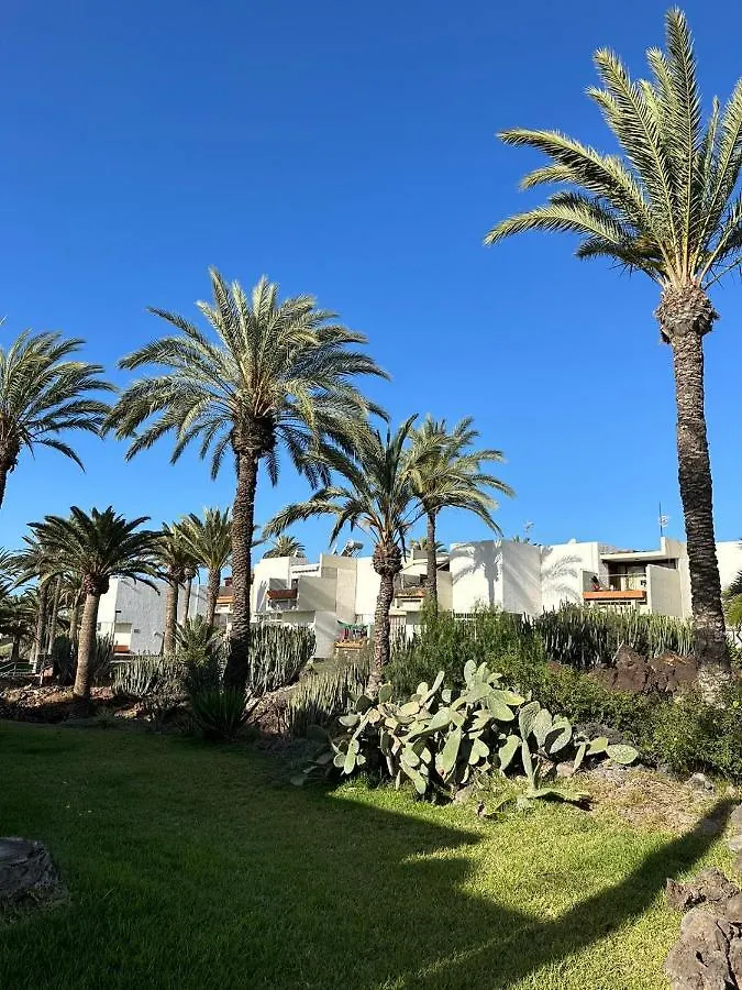 Pool View Apartment Primavera أرونا 0*,  إسبانيا